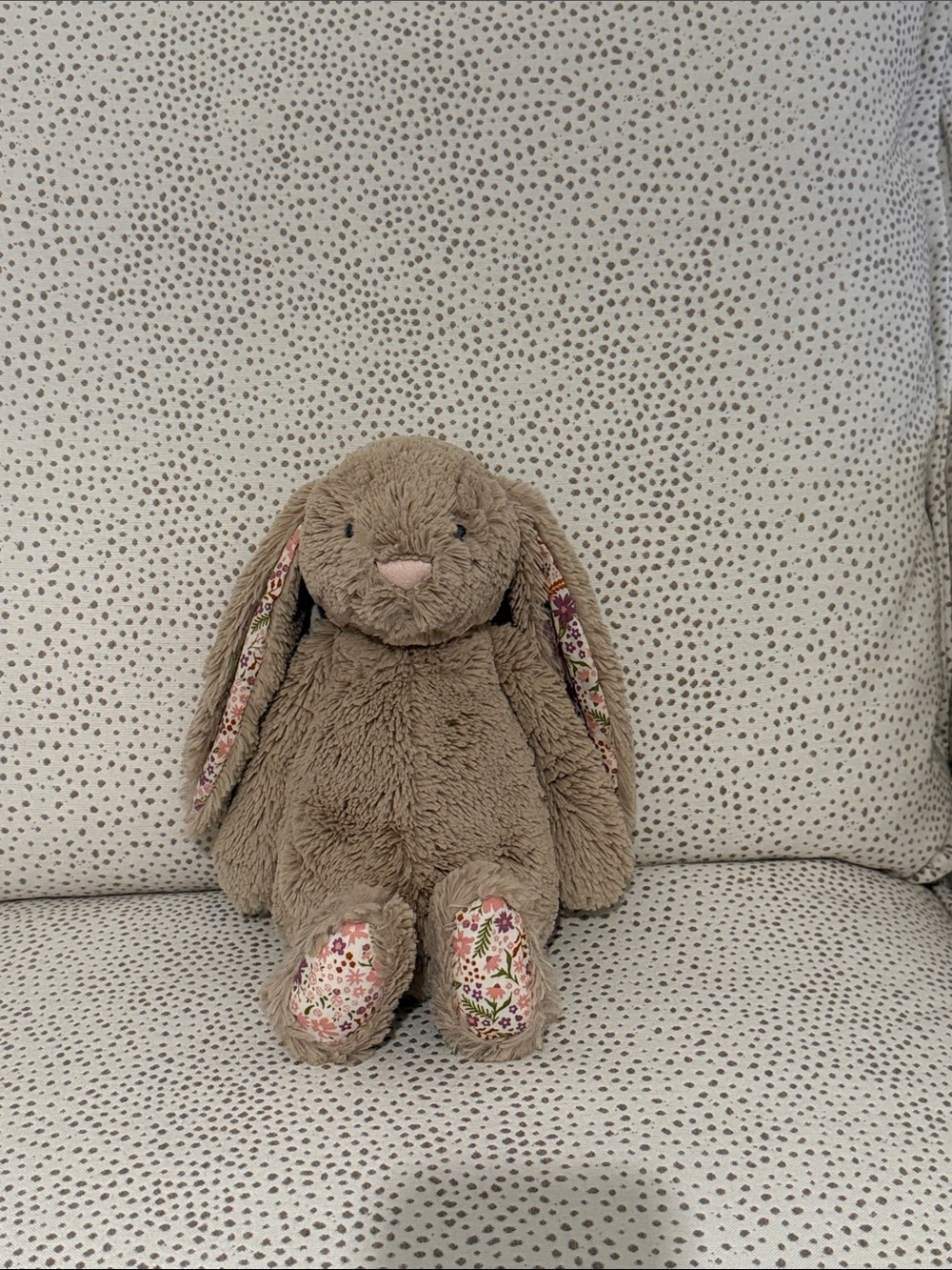 Jellycat Blossom Beige Bunny 'Petal'